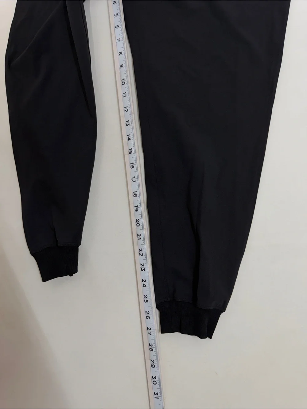 Lululemon Womens On the Fly Jogger Pants Woven Black Size 12 Active Performance